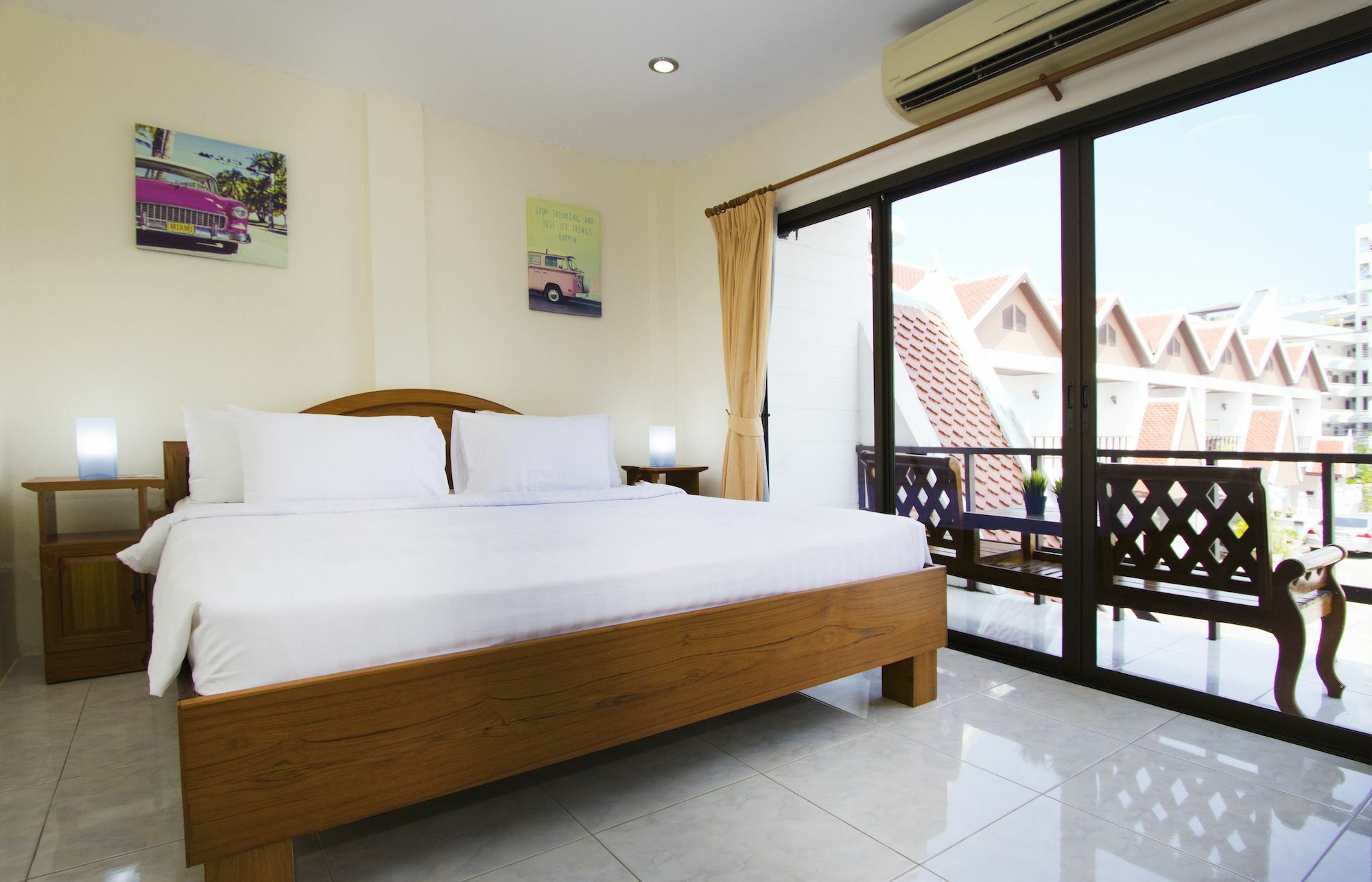 Ashford Villas Cosy Beach Pattaya Exterior foto