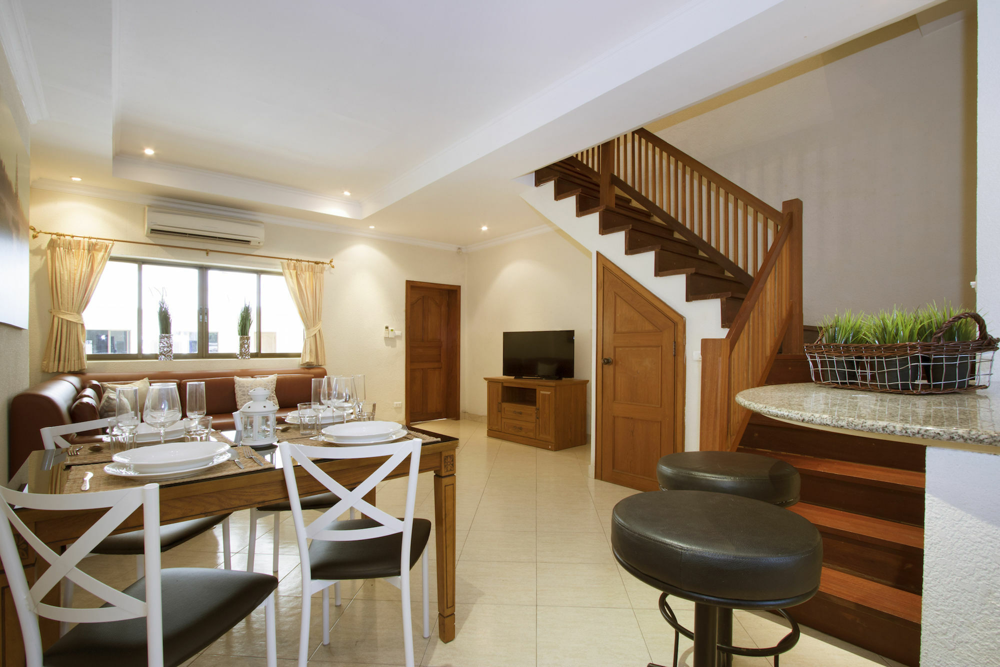 Ashford Villas Cosy Beach Pattaya Exterior foto