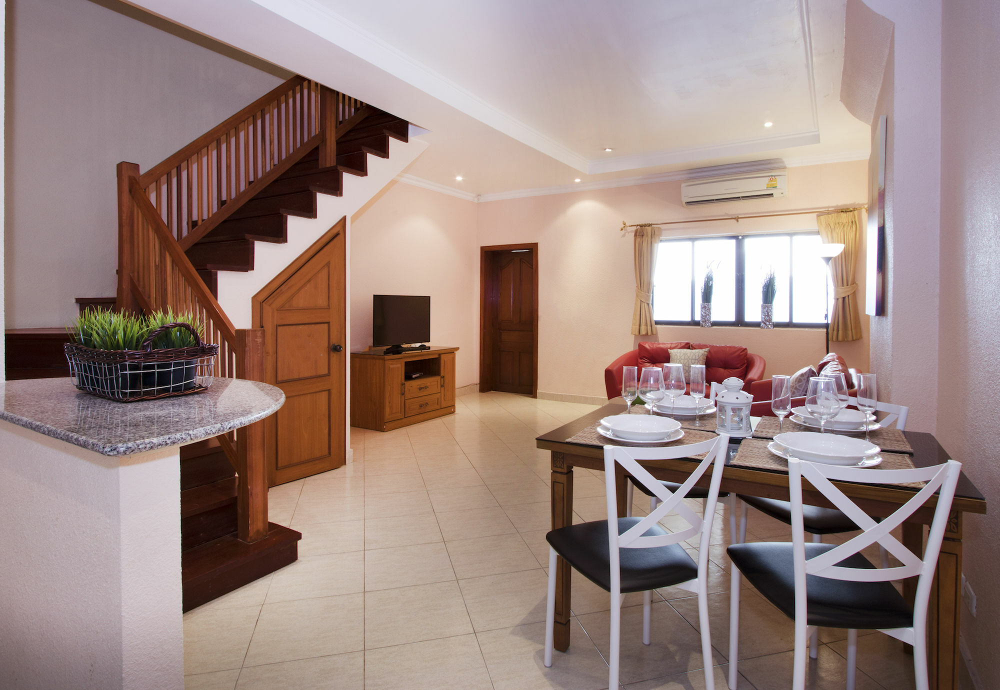 Ashford Villas Cosy Beach Pattaya Exterior foto